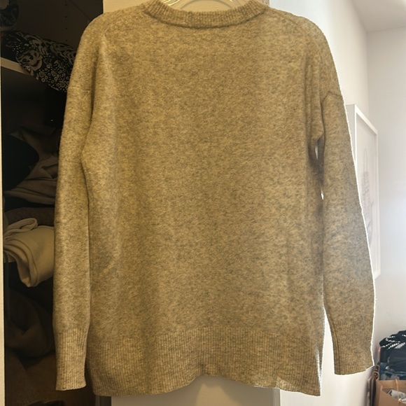 Grey tunic length crewneck sweater - Picture 3 of 3